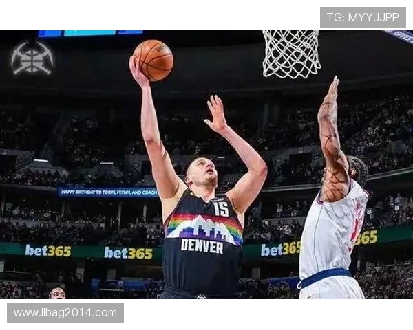 快船险胜掘金穆雷绝平罚球失手